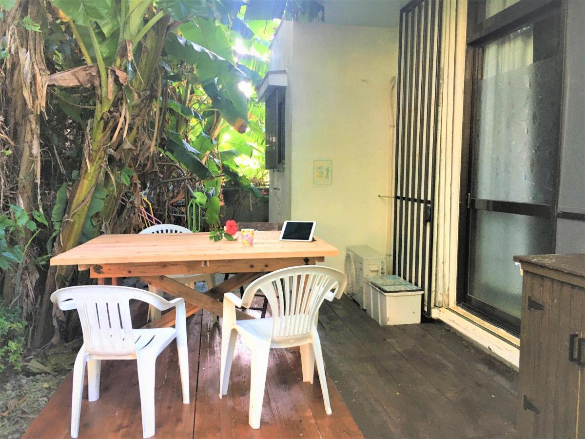 Готель Shiraho Friends House Ishigaki  Екстер'єр фото